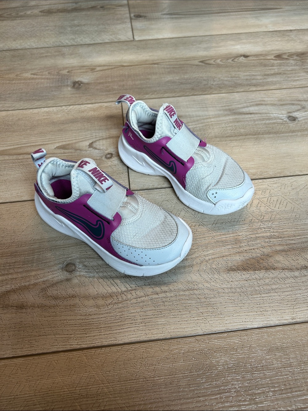 Nike Kids White and Purple-Pink Slip-On Sneakers - Picture 1 of 1